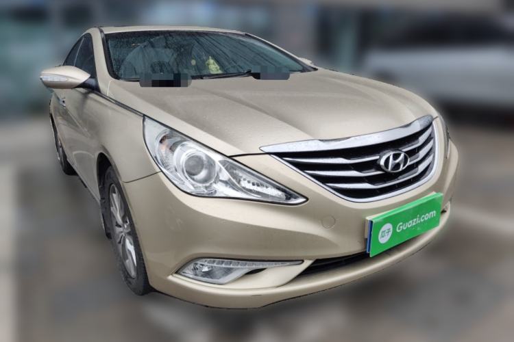Used Hyundai Sonata 2014 2.0L Automatic Luxury Edition Front Right 45 Deg