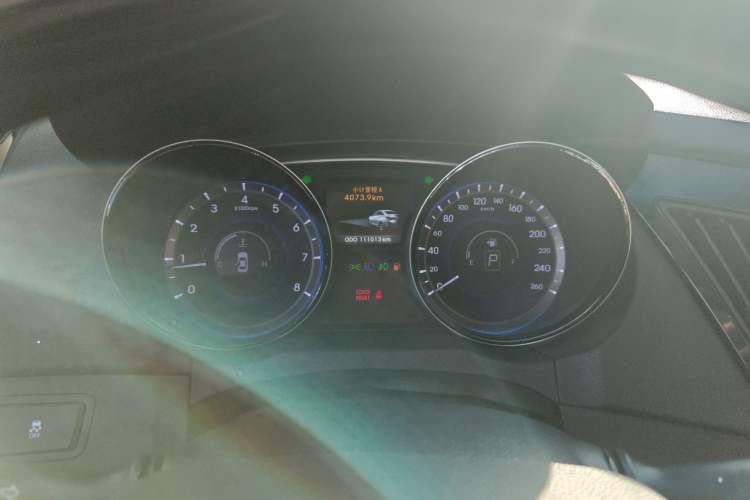 Used Hyundai Sonata 2014 2.4L Automatic Luxury Version China IV Standard Instrument Cluster