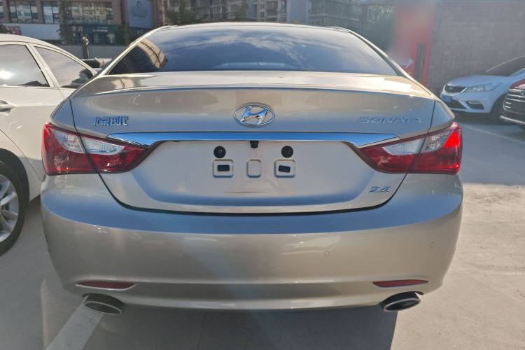 Used Hyundai Sonata 2014 2.4L Automatic Luxury Version China IV Standard Rear
