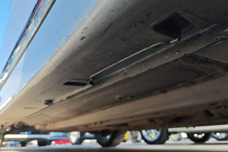 Used Hyundai Sonata 2014 2.4L Automatic Luxury Version China IV Standard Right Side Sill