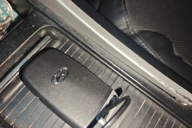 Used Hyundai Sonata 2014 2.0L Automatic Prestige Edition Vehicle Key