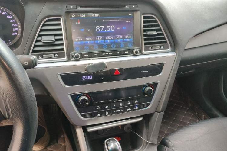 Used Hyundai Sonata 2015 2.0L GLS Smart Model Audio And AC Panel
