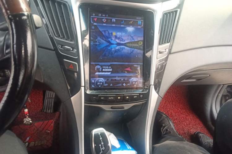 Used Hyundai Sonata 2015 Classic 2.0L Automatic Leading Edition Audio And AC Panel