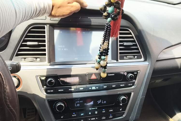 Used Hyundai Sonata 2015 1.6T GLS Smart Model Audio And AC Panel