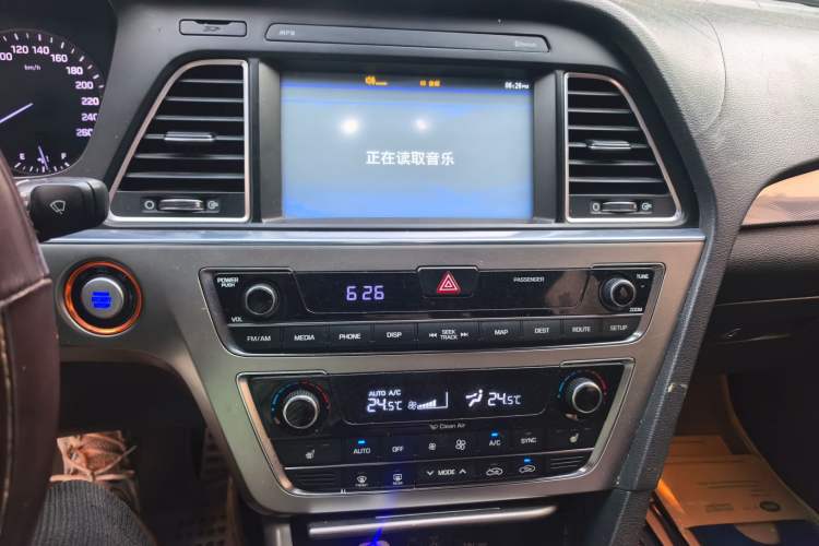 Used Hyundai Sonata 2015 1.6T GLS Smart Model Audio And AC Panel