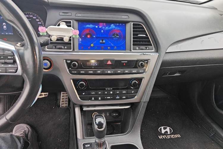 Used Hyundai Sonata 2015 1.6T GLS Smart Model Audio And AC Panel