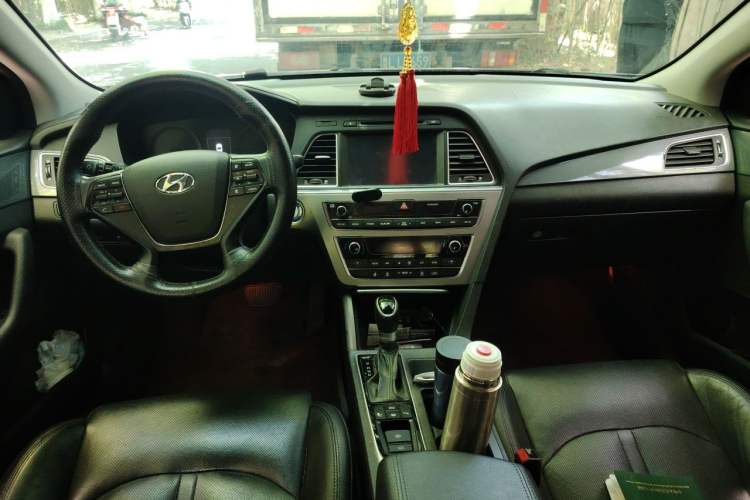Used Hyundai Sonata 2015 2.4L TOP Flagship Edition Center Console
