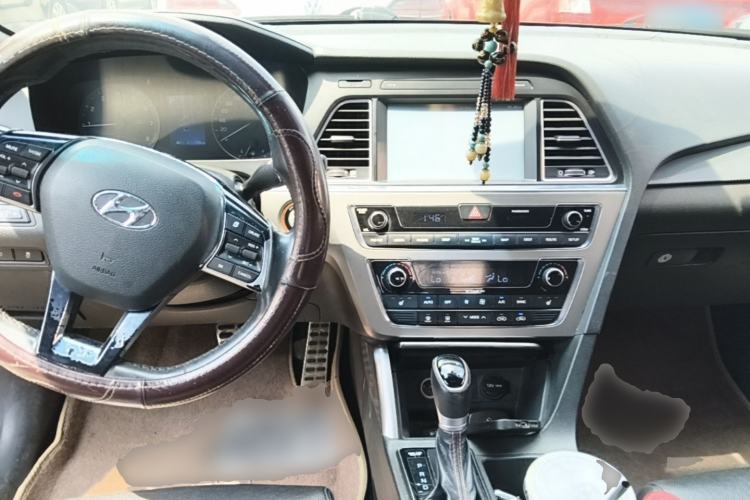Used Hyundai Sonata 2015 1.6T GLS Smart Model Center Console