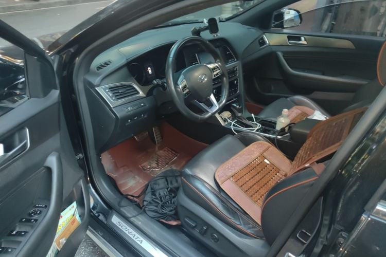 Used Hyundai Sonata 2015 1.6T DLX Prestige Model Driver Seat
