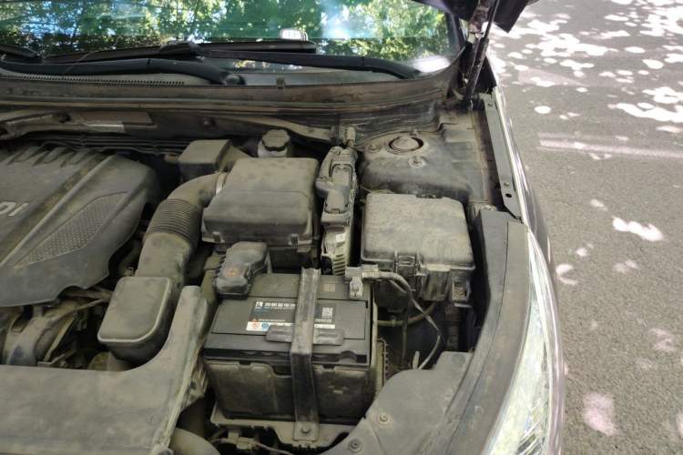 Used Hyundai Sonata 2015 2.4L TOP Flagship Edition Engine Bay Left