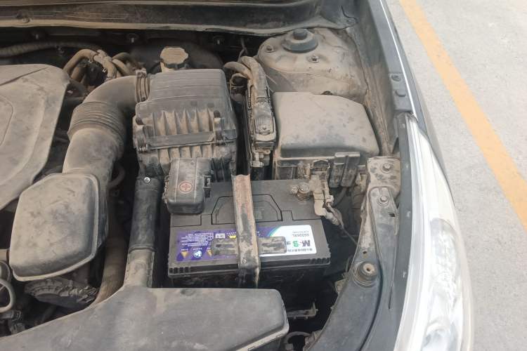 Used Hyundai Sonata 2015 Classic 2.0L Automatic Leading Edition Engine Bay Left