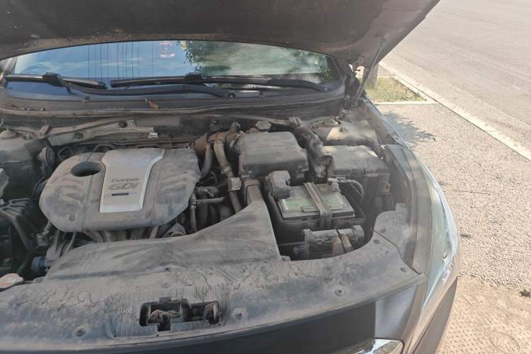 Used Hyundai Sonata 2015 1.6T GLX Advanced Model Engine Bay Left