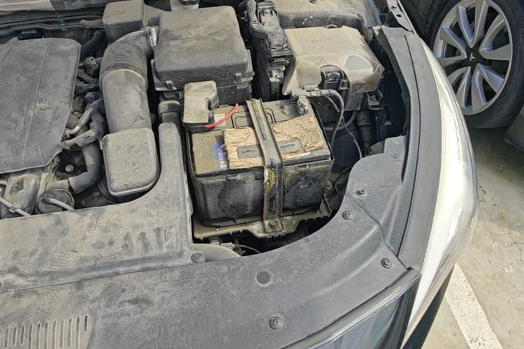 Used Hyundai Sonata 2015 2.0L GLS Smart Model Engine Bay Left
