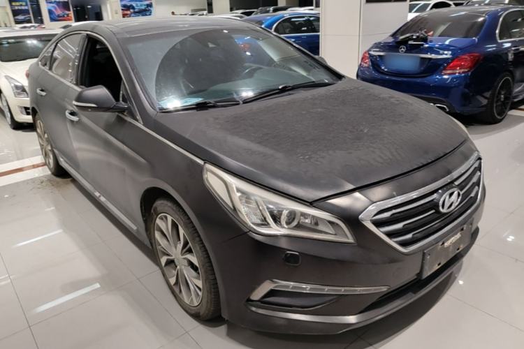 Used Hyundai Sonata 2015 1.6T DLX Prestige Model Front Right 45 Deg