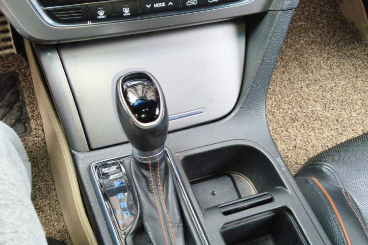 Used Hyundai Sonata 2015 1.6T GLS Smart Model Gear Lever