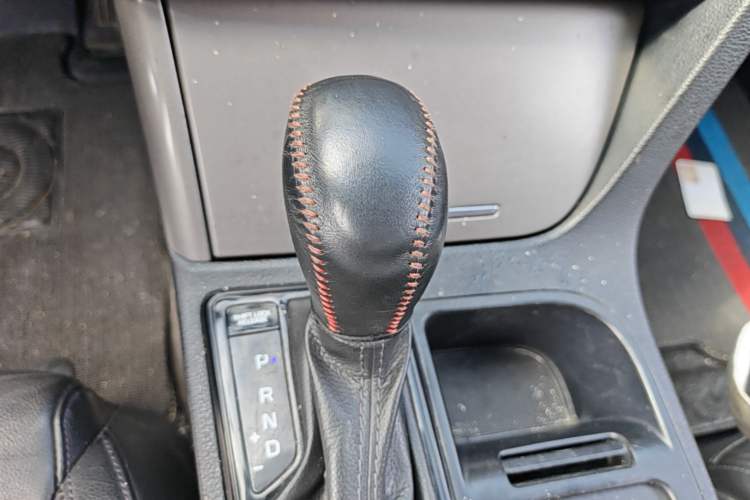 Used Hyundai Sonata 2015 2.0L GLS Smart Model Gear Lever
