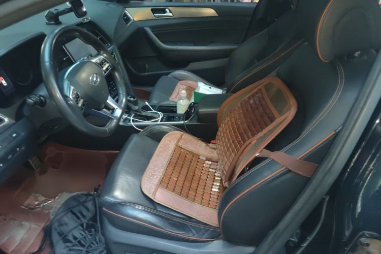 Used Hyundai Sonata 2015 1.6T DLX Prestige Model Left Front Seat