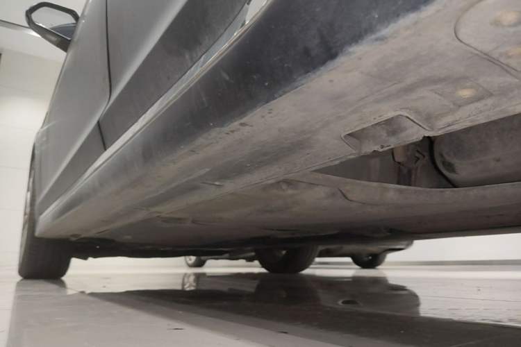 Used Hyundai Sonata 2015 1.6T DLX Prestige Model Left Side Sill
