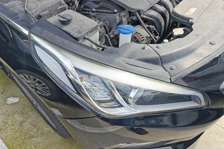 Used Hyundai Sonata 2015 2.0L GLS Smart Model Right Front Headlight