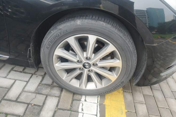 Used Hyundai Sonata 2015 1.6T GLS Smart Model Right Front Wheel Hub