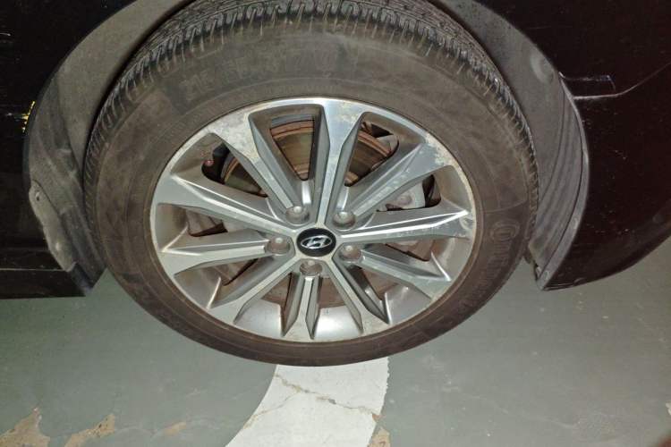 Used Hyundai Sonata 2015 1.6T GLS Smart Model Right Front Wheel Hub