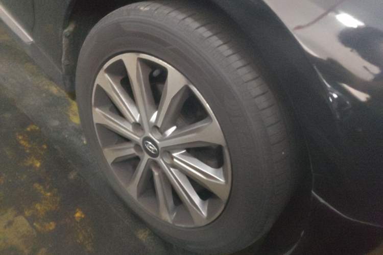 Used Hyundai Sonata 2015 1.6T GLS Smart Model Right Front Wheel Hub