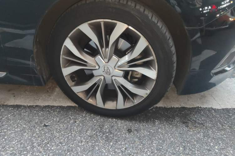 Used Hyundai Sonata 2015 1.6T DLX Prestige Model Right Front Wheel Hub