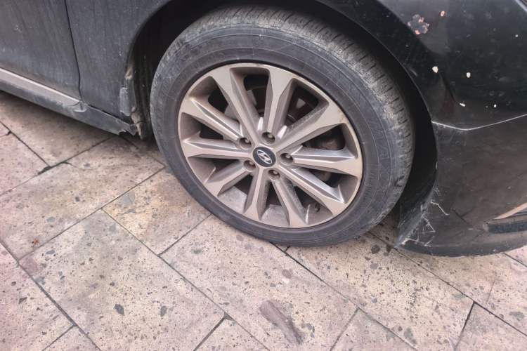 Used Hyundai Sonata 2015 1.6T GLS Smart Model Right Front Wheel Hub