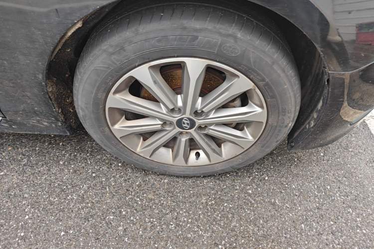 Used Hyundai Sonata 2015 1.6T GLS Smart Model Right Front Wheel Hub