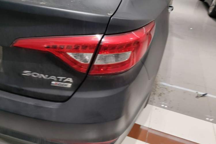 Used Hyundai Sonata 2015 1.6T DLX Prestige Model Right Rear Taillight