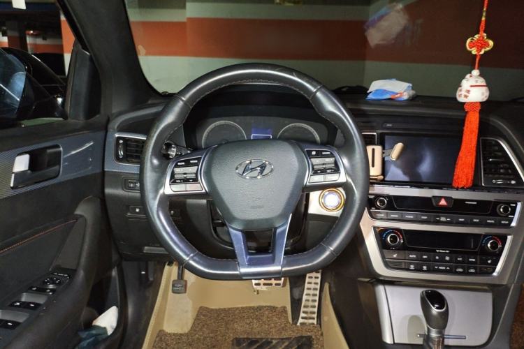 Used Hyundai Sonata 2015 1.6T GLS Smart Model Steering Wheel