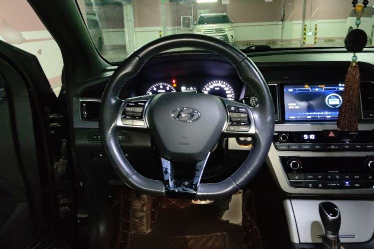 Used Hyundai Sonata 2015 1.6T GLS Smart Model Steering Wheel
