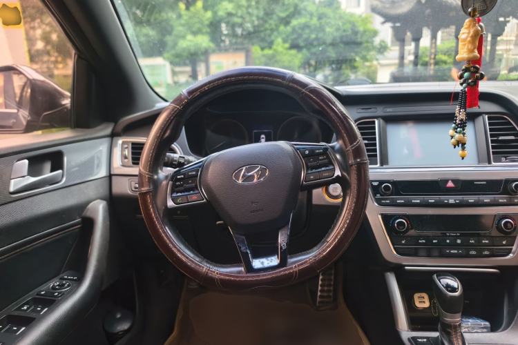 Used Hyundai Sonata 2015 1.6T GLS Smart Model Steering Wheel
