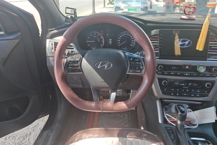 Used Hyundai Sonata 2015 1.6T GLX Advanced Model Steering Wheel