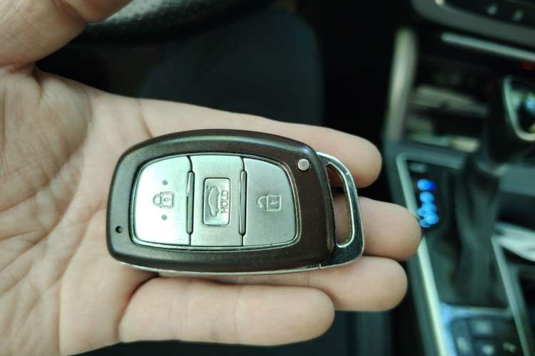 Used Hyundai Sonata 2015 2.4L TOP Flagship Edition Vehicle Key