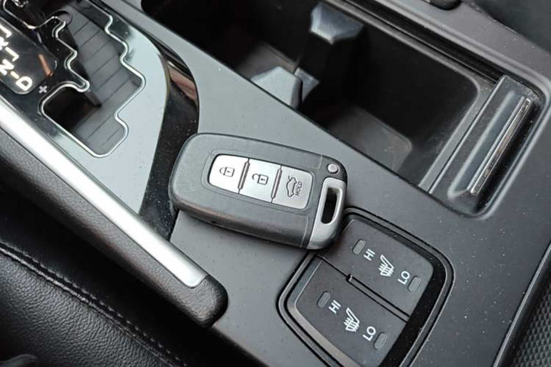 Used Hyundai Sonata 2015 Classic 2.0L Automatic Luxury Edition Vehicle Key