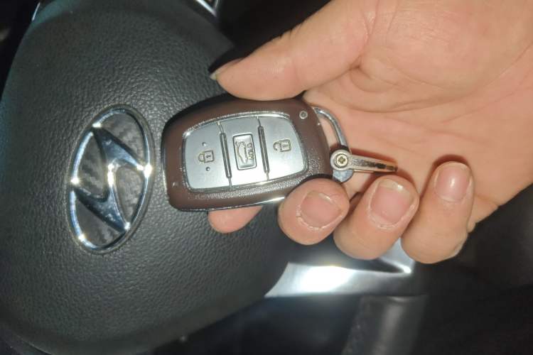 Used Hyundai Sonata 2015 1.6T GLS Smart Model Vehicle Key