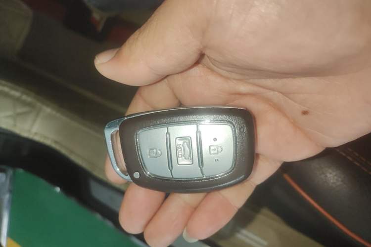 Used Hyundai Sonata 2015 1.6T GLX Advanced Model Vehicle Key
