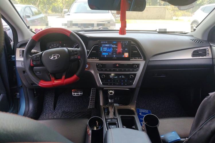 Used Hyundai Sonata 2015 1.6T GLX Advanced Model Center Console