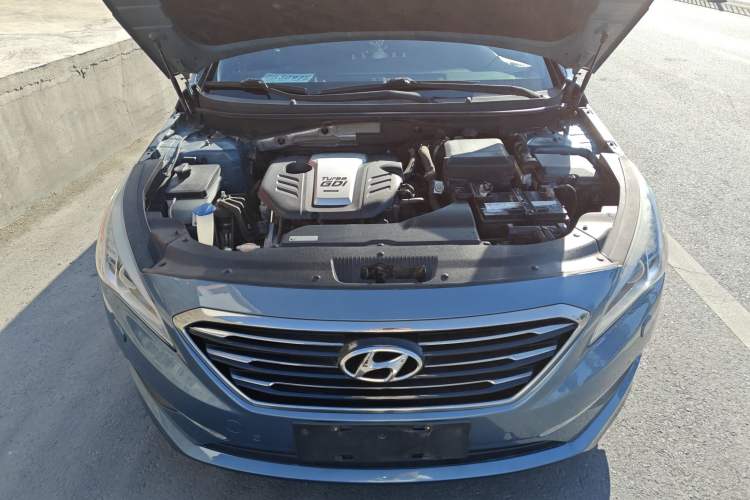 Used Hyundai Sonata 2015 1.6T DLX Prestige Model Engine Bay