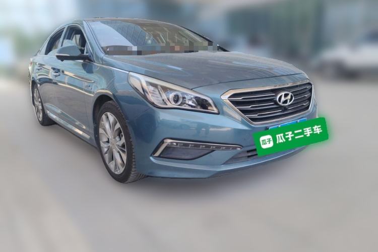 Used Hyundai Sonata 2015 1.6T GLX Advanced Model Front Right 45 Deg