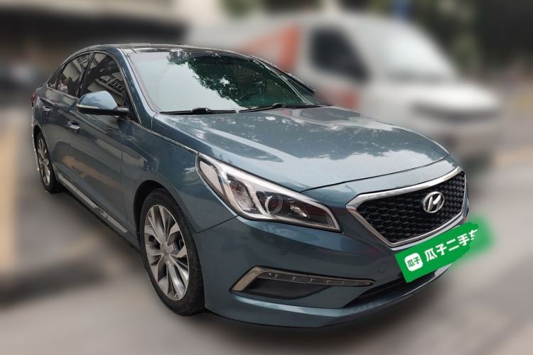 Used Hyundai Sonata 2015 1.6T GLX Advanced Model Front Right 45 Deg