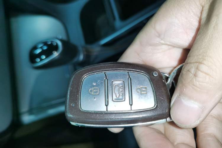 Used Hyundai Sonata 2015 1.6T GX Comfort Model Interior 1