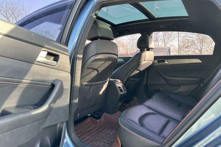 Used Hyundai Sonata 2015 1.6T DLX Prestige Model Interior 3