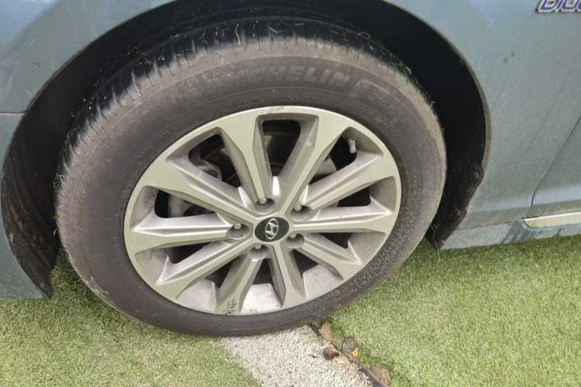 Used Hyundai Sonata 2015 1.6T GLS Smart Model Left Front Wheel Hub