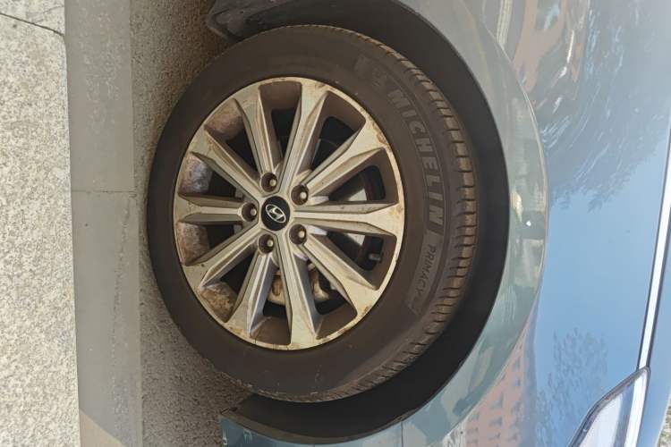 Used Hyundai Sonata 2015 1.6T GLS Smart Model Right Front Wheel Hub