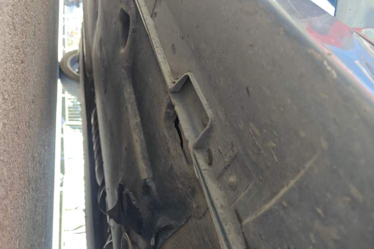 Used Hyundai Sonata 2015 1.6T DLX Prestige Model Right Side Sill