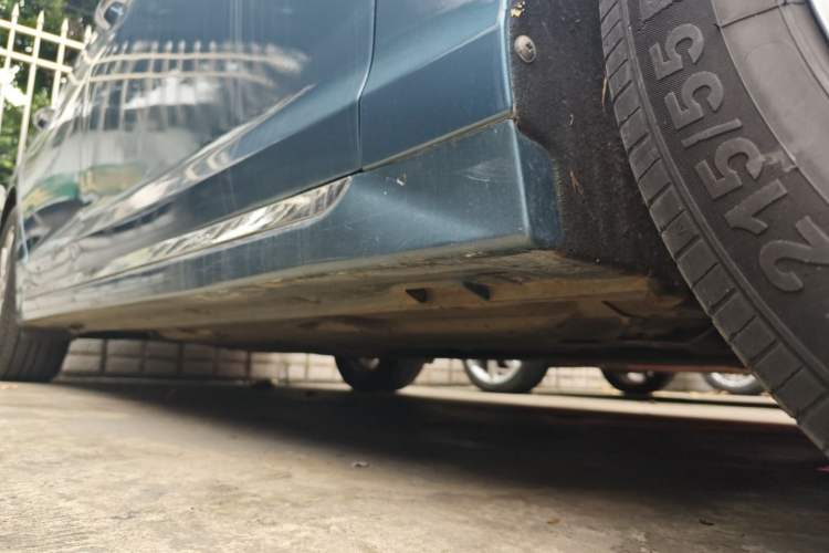 Used Hyundai Sonata 2015 1.6T GLS Smart Model Right Side Sill