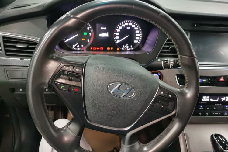 Used Hyundai Sonata 2015 1.6T GX Comfort Model Steering Wheel
