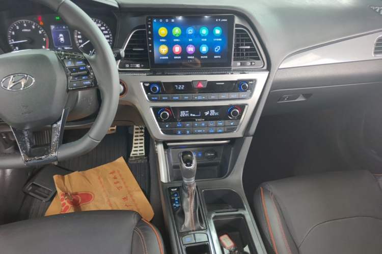 Used Hyundai Sonata 2015 1.6T GLS Smart Model Audio And AC Panel
